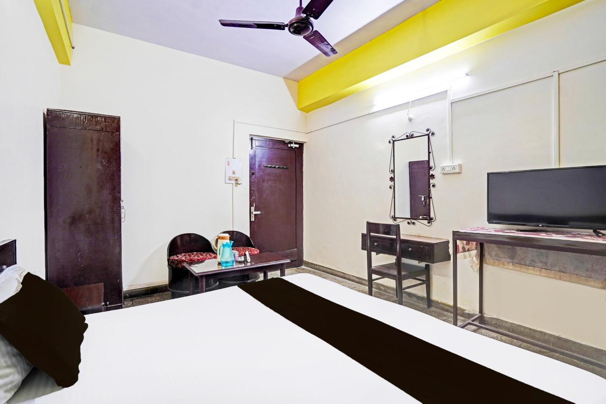 Hotel O Raj Mahal Kanpur Exterior foto